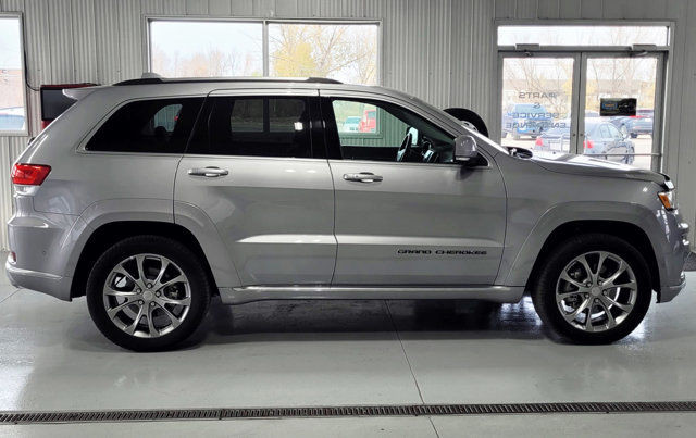2021 Jeep Grand Cherokee Summit 4X4 | HEAT/COOL LEATHER in Cars & Trucks in Regina - Image 3