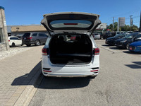 2016 Kia Sorento SX AWD - In Snow White Pearl - Touch screen - Backup camera - Heated seats (front a... (image 5)