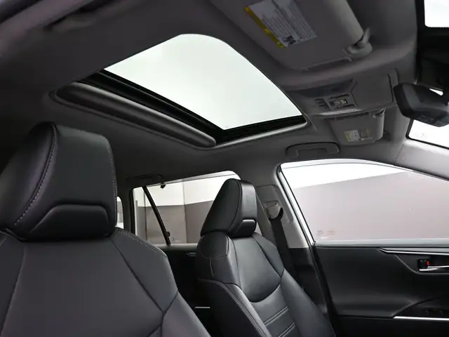 2021 Toyota RAV4 LIMITED in Cars & Trucks in City of Halifax - Image 28