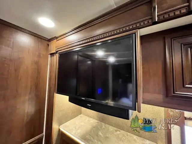 2016 Entegra Coach Anthem 42RBQ 42 Miles All New Tires ! in RVs & Motorhomes in Moncton - Image 55