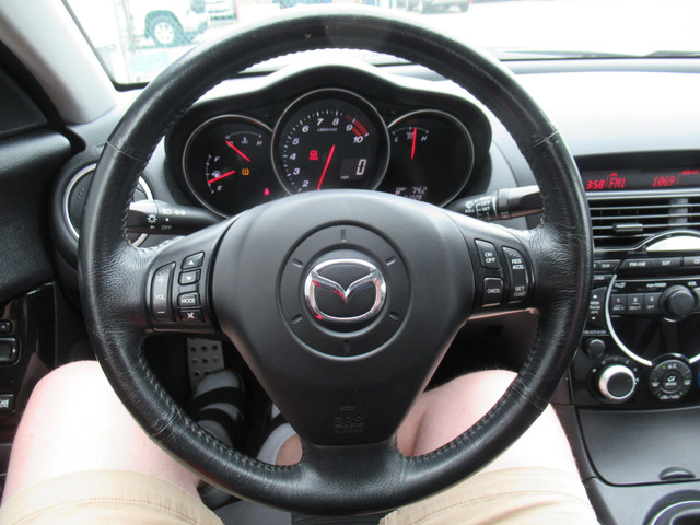 2005 Mazda RX-8 6 Speed (Please read whole ad) in Cars & Trucks in Saint John - Image 4