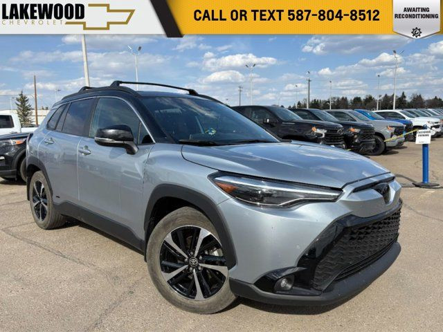 2023 Toyota Corolla Cross Hybrid XSE AWD 2.0L Hybrid in Cars & Trucks in Edmonton