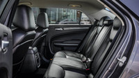 *Leather Seats, Heated Seats, Navigation, Apple CarPlay, Android Auto! * Make a statement with this... (image 9)
