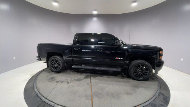 2015 Chevrolet Silverado 1500 in Cars & Trucks in Strathcona County - Image 4