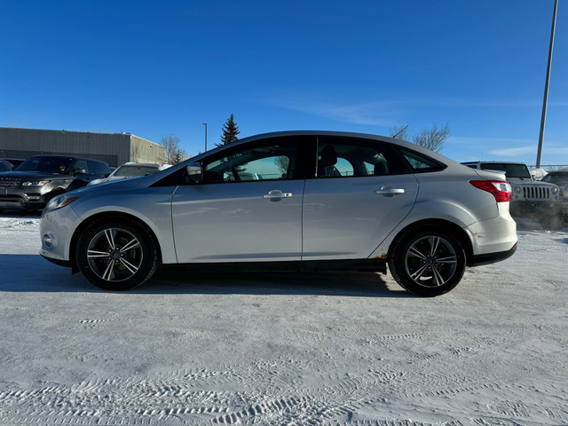2012 Ford Focus SE | HEATED MIRRORS | SUNROOF | $0 DOWN in Cars & Trucks in Calgary - Image 2