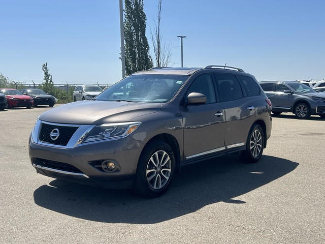 Nissan Pathfinder SL 2014 in Cars & Trucks in Edmonton