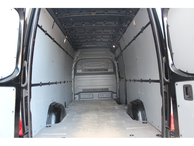 2019 Mercedes-Benz Sprinter Cargo Van \"4X4\" - 170\" FULL SIZE  in Cars & Trucks in City of Toronto - Image 3