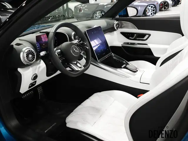 2022 Mercedes-Benz SL-Class AMG SL63 Roadster 577hp Hyper Blue M in Cars & Trucks in Laval / North Shore - Image 18