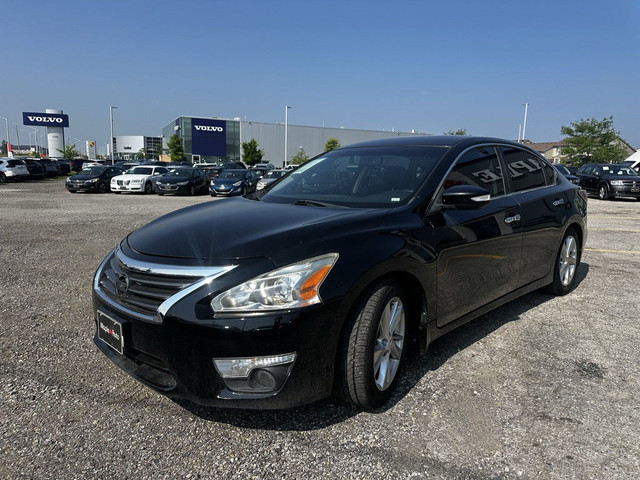 2014 Nissan Altima SL | NAVI | LEATHER | SUNROOF | CAMERA | HEAT in Cars & Trucks in London - Image 3