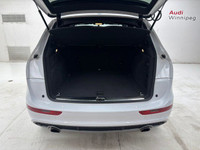 BLACK LEATHER SEATING SURFACES,NAVIGATION PACKAGE -inc: Speech Dialogue System Front & Rear Parking... (image 6)