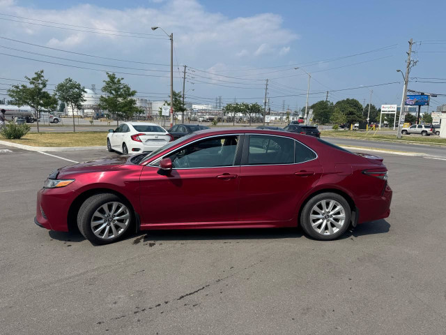 2018 Toyota Camry SE AUTO LEATHER A/CARPLAY B/SPOT P/START CAMER in Cars & Trucks in City of Toronto - Image 4