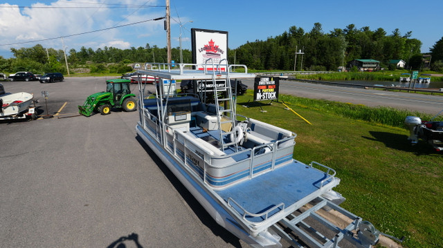 1989 Harris Double Decker with Trailer and Fourstroke Mercury in Powerboats & Motorboats in Sault Ste. Marie
