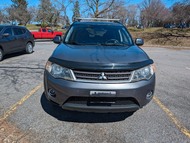 2009 Mitsubishi Outlander LS V6 AWD 3.0 L in Cars & Trucks in Ottawa