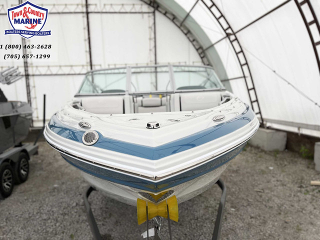 2024 CROWNLINE 210 SS in Powerboats & Motorboats in Peterborough - Image 3