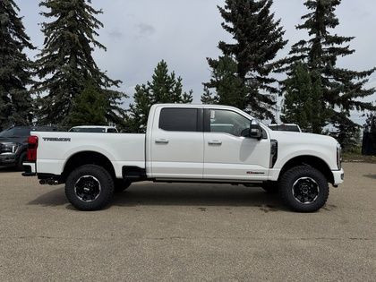 2025 Ford F-350 PLATINUM PLUS w/TREMOR PKG & 5th WHEEL PREP in Cars & Trucks in Edmonton - Image 2