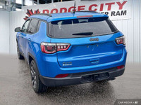 This Jeep Compass delivers a Regular Unleaded I-4 2.4 L/144 engine powering this Automatic transmiss... (image 3)