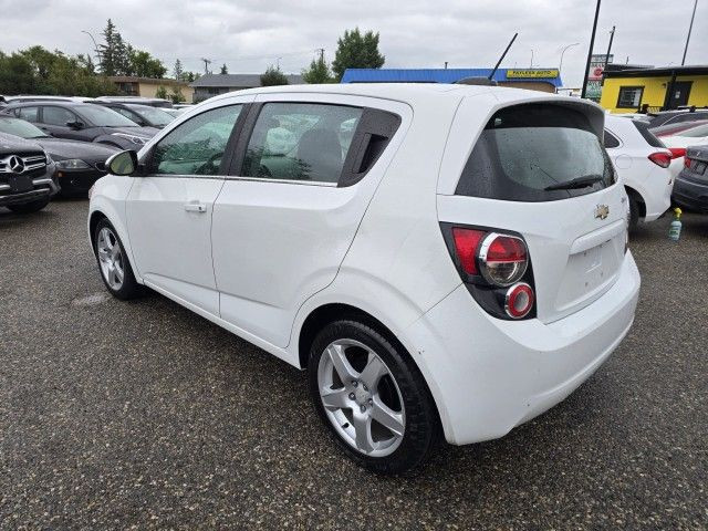 2016 Chevrolet Sonic LT - BLUETOOTH, SUNROOF, FOLDING REAR SEATS in Cars & Trucks in Calgary - Image 3
