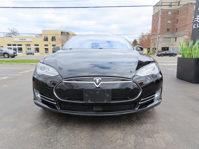 2015 Tesla Model S 85D AWD - Navigation System - Panorama Roof ! in Cars & Trucks in Oakville / Halton Region - Image 3