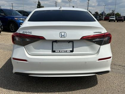2022 Honda Civic Sedan TOURING *LOADED* incl. 2 SETS OF WHEELS & in Cars & Trucks in Edmonton - Image 4