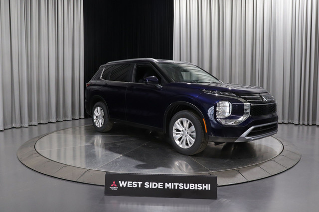 2025 Mitsubishi Outlander SE in Cars & Trucks in Edmonton
