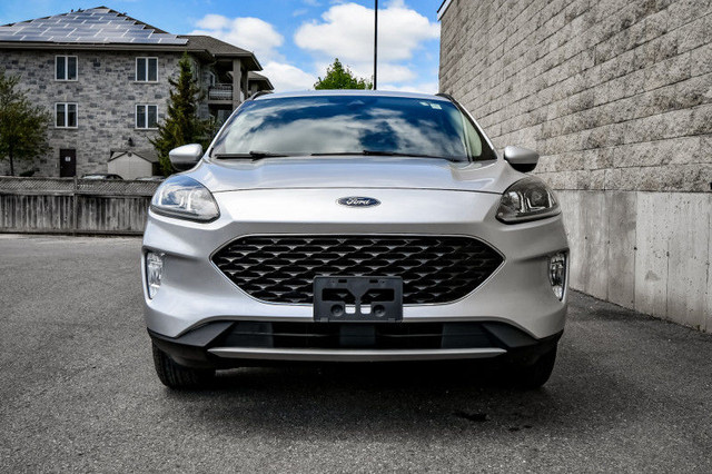 2020 Ford Escape SEL 4WD • NAV • HEATED SEATS • PARK ASSIST in Cars & Trucks in Cornwall - Image 4