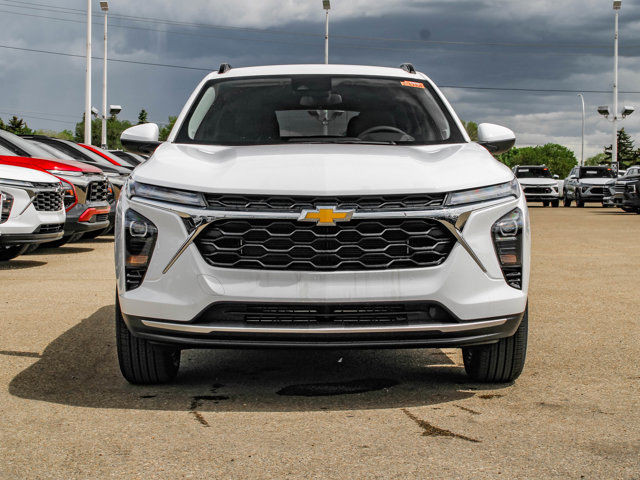 2025 Chevrolet Trax LT in Cars & Trucks in Edmonton - Image 3