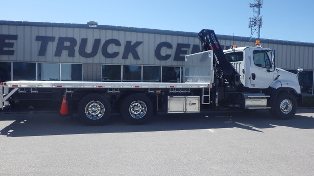 2025 FREIGHTLINER 114SD in Heavy Trucks in Barrie - Image 4