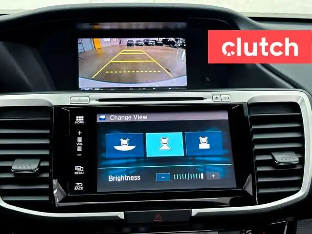 2017 Honda Accord Touring V6 w/ Apple CarPlay, Heated Front Seat in Cars & Trucks in Ottawa - Image 33