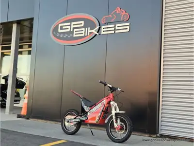 The OSET 16.0R - THE ELECTRIC MOTORCYCLE OF CHOICE FOR COMPETITIVE RIDING Embark on the journey to c...