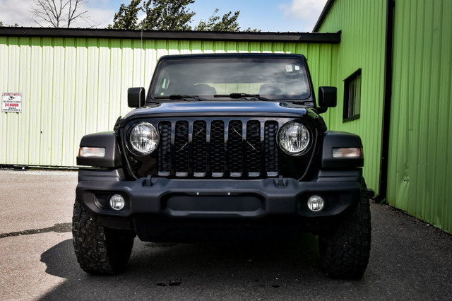 2020 Jeep Gladiator Sport S • HEATED SEATS/STEERING • REAR CAM in Cars & Trucks in Ottawa - Image 4