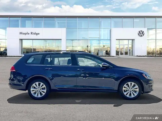 2017 Volkswagen Golf SportWagen Trendline | Connectivity dans Autos et camions dans Tricities/Pitt/Maple - Image 7