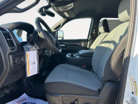 PLENTY OF OPTIONS ON THIS TRUCK INCLUDING HEATED CLOTH SEATS, MAX TOW PACKAGE, POWER TAKE OFF GROUP,... (image 6)