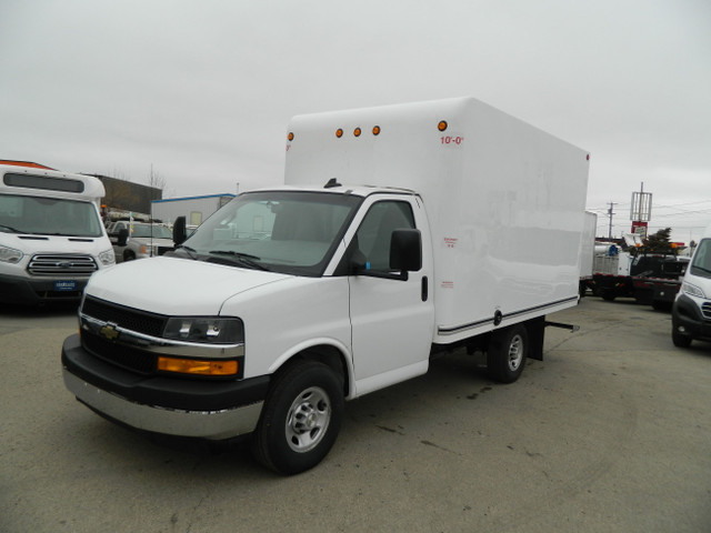 2023 Chevrolet Express Only 24399 kms/ FACTORY WARRANTY   in Cars & Trucks in Edmonton - Image 3
