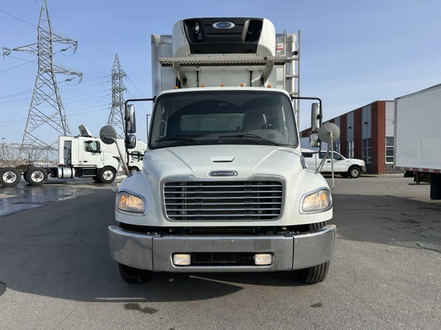 2019 Freightliner M2 106 Reefer *20% Deposit Match ends April 30 in Heavy Trucks in Longueuil / South Shore - Image 2