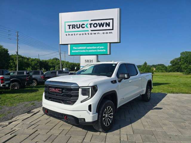 2023 GMC Sierra 1500 in Cars & Trucks in Ottawa