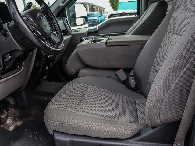 2020 Ford F-150 XLT 4WD SuperCrew 5.5' Box in Cars & Trucks in Markham / York Region - Image 4