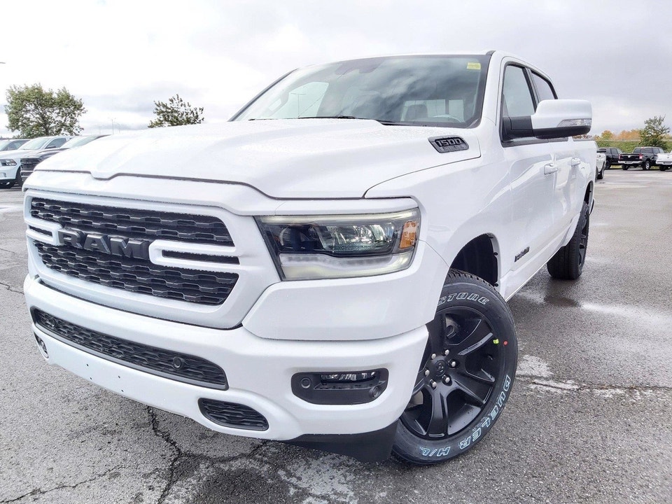 2022 Ram 1500 SPORT