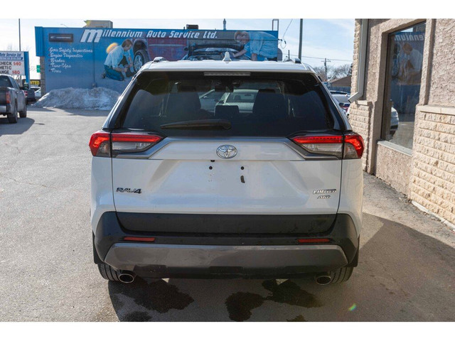  2019 Toyota RAV4 Limited AWD, REVERSE CAMERA, HEATED SEATS, NAV in Cars & Trucks in Winnipeg - Image 4