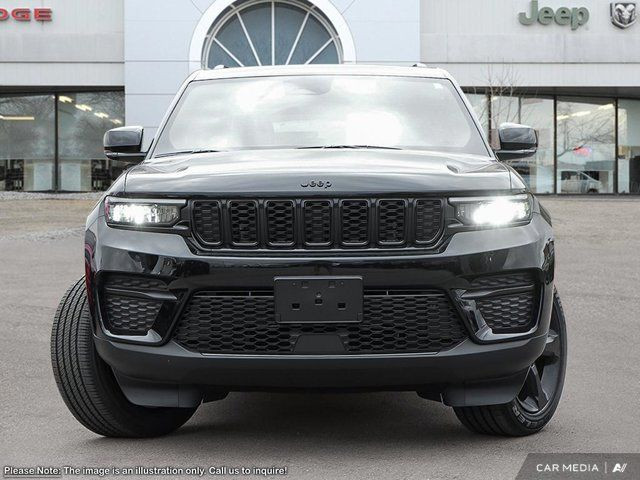 2025 Jeep Grand Cherokee Altitude in Cars & Trucks in Calgary - Image 2