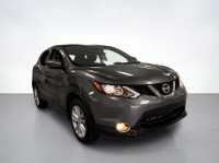 Our top of the line used 2017 Nissan Qashqai SV that's street savvy and road trip ready in Gun gray... (image 6)