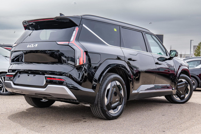 2026 Kia EV9 Land w/Premium Package Land w/Premium Package AWD in Cars & Trucks in Edmonton - Image 2