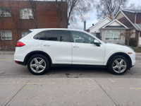 2013 Porsche Cayenne Luxury, Performance Versatility! This high-performance SUV combines powerful en... (image 3)