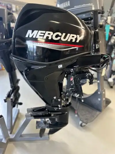 Mint 2022 Mercury 25HP electric-start short-shaft engine. Low hours, excellent motor!