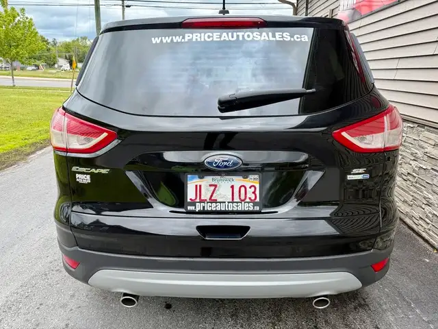 2016 Ford Escape 4WD SE - HEATED SEATS - BACKUP CAMERA dans Autos et camions dans Fredericton - Image 10