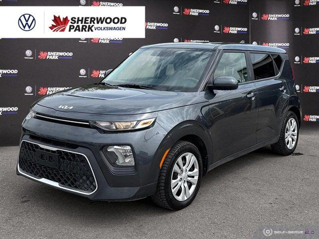 2022 Kia Soul LX | HEATED SEATS | CARPLAY | BACK-UP CAM in Cars & Trucks in Strathcona County - Image 2