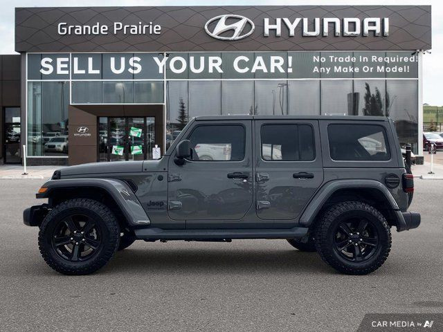 2020 Jeep Wrangler Unlimited Sahara Altitude | 4WD in Cars & Trucks in Grande Prairie - Image 3