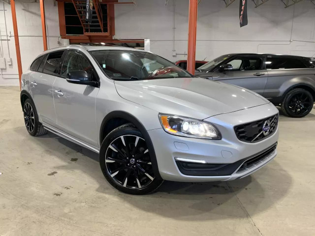 2018 VOLVO V60 Cross Country T5 in Cars & Trucks in City of Montréal - Image 4