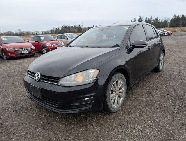 2016 Volkswagen Golf TSI Manual in Cars & Trucks in London - Image 2