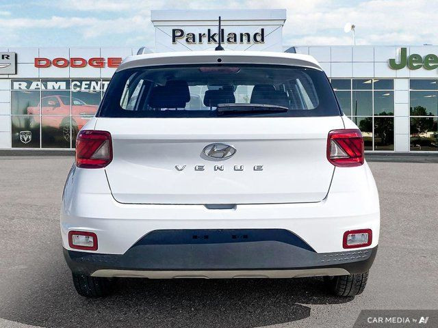 2023 Hyundai Venue Preferred Nav Capable Heated Seats in Cars & Trucks in St. Albert - Image 4