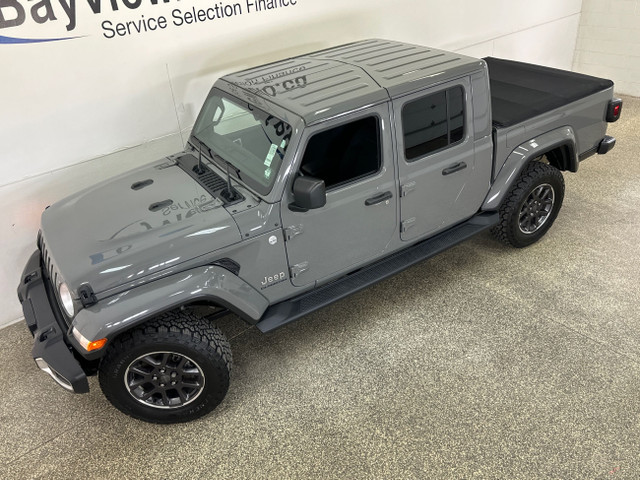 2022 Jeep Gladiator Overland OVERLAND/3PIECE PAINTED TARGA/OF... in Cars & Trucks in Belleville - Image 2